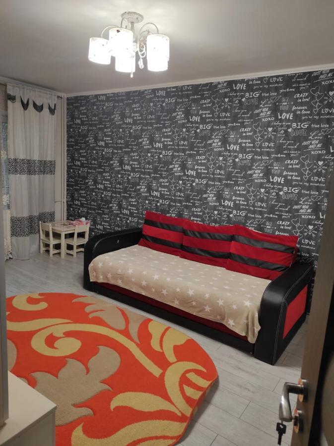 Private Room Near 3 Min Metrou Crangasi, 40 M2 บูคาเรสต์ ภายนอก รูปภาพ